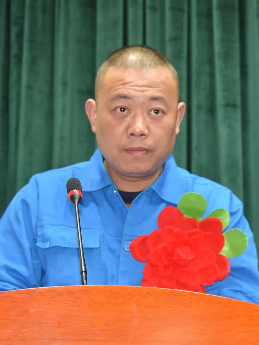 森源鸿马2018年度总结表彰暨2019年经营动员大会隆重召开(图18) 森源鸿马2018年度总结表彰暨2019年经营动员大会隆重召开(图18)