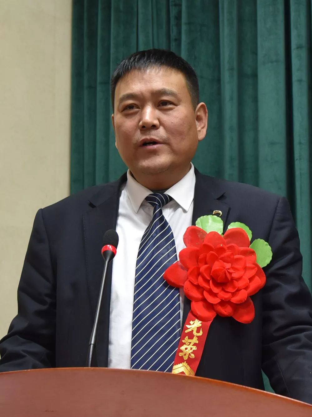 森源鸿马2018年度总结表彰暨2019年经营动员大会隆重召开(图27) 森源鸿马2018年度总结表彰暨2019年经营动员大会隆重召开(图27)