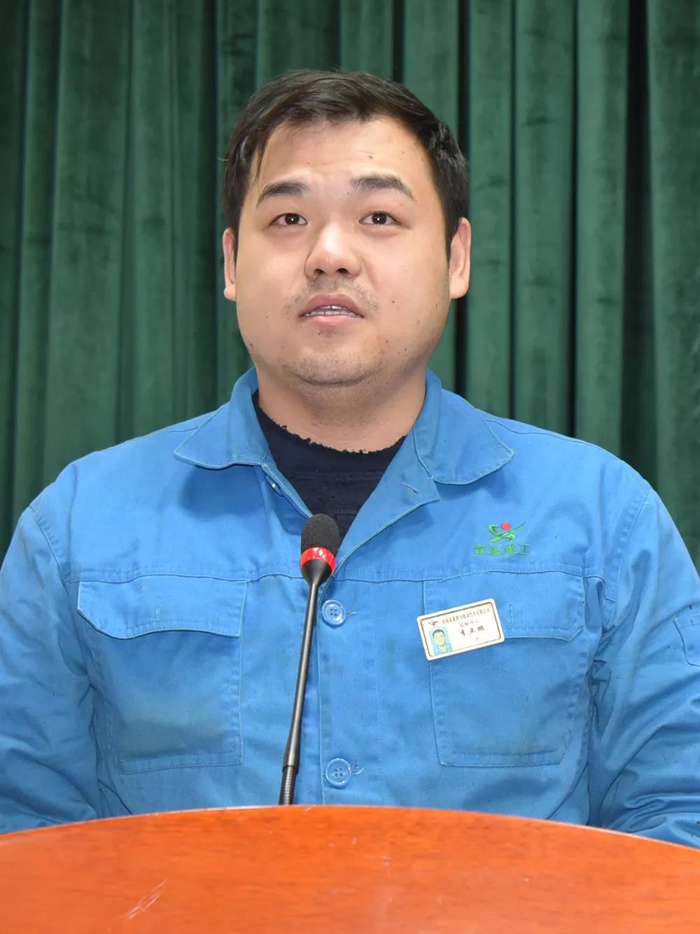 开课啦!2019年森源鸿马第一堂课《现代管理全员营销》正式开讲(图19) 开课啦!2019年森源鸿马第一堂课《现代管理全员营销》正式开讲(图19)