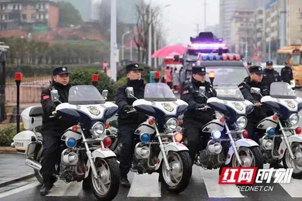 湖南||红网记者体验衡阳蒸湘“快警”坚守的安宁路(图2)