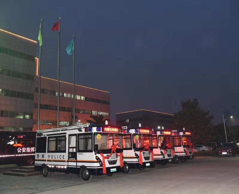 惊！移动警务室上带厨房！房车？警车？内蒙古杭锦后旗智能装备上岗啦！(图2)