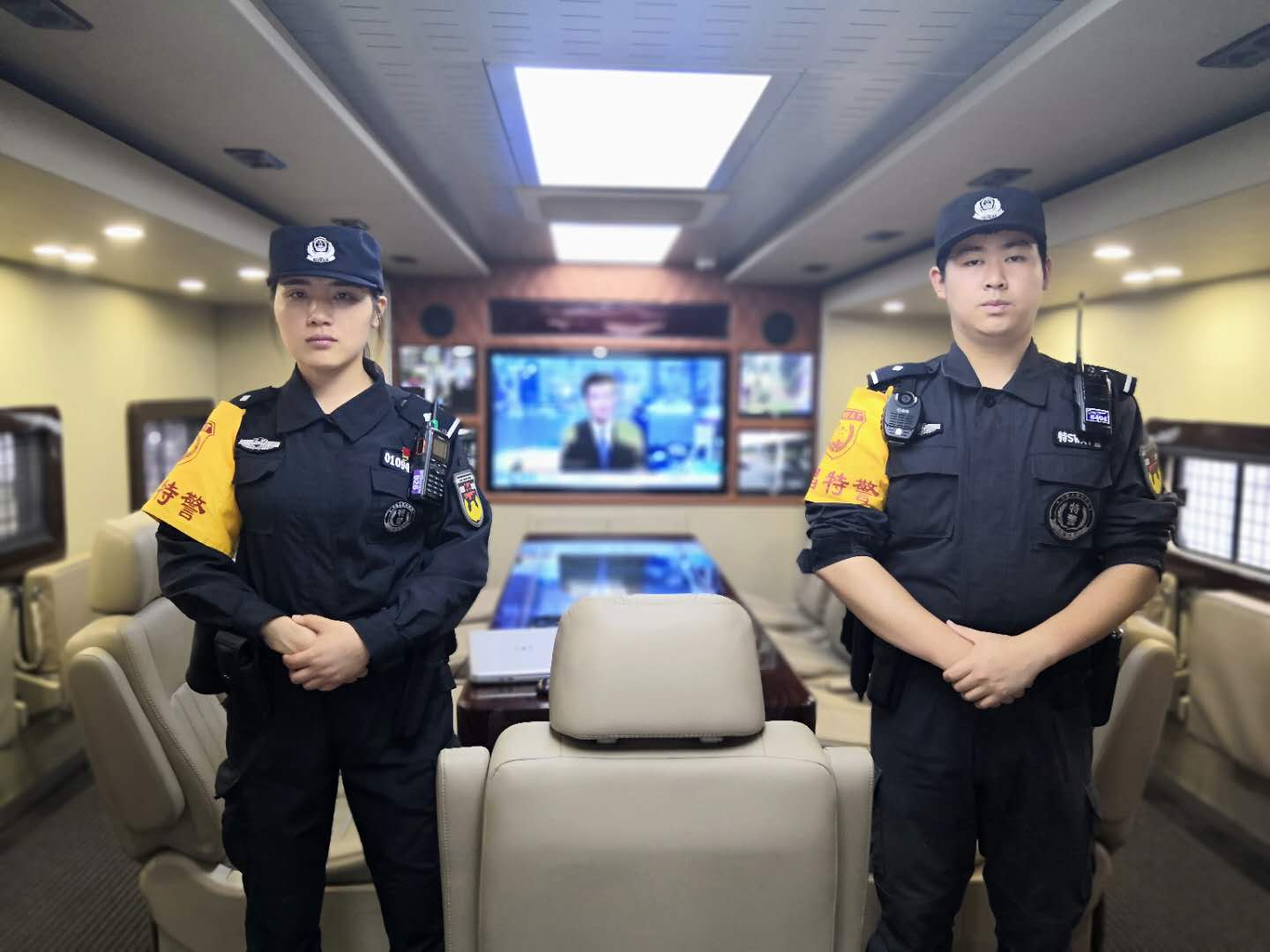 花开警营别样红 巾帼建功展风采(图1) 花开警营别样红 巾帼建功展风采(图1)