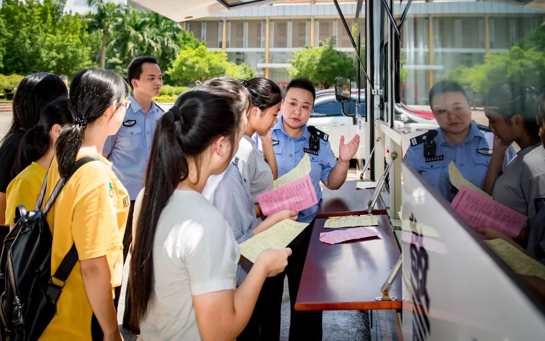 花开警营别样红 巾帼建功展风采(图8) 花开警营别样红 巾帼建功展风采(图8)