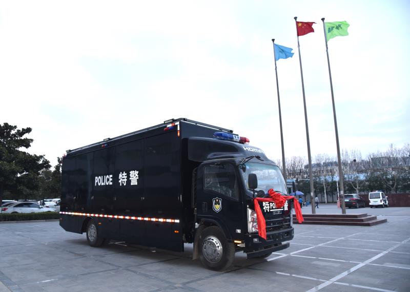 快速出警!装备带齐了么? (图1)