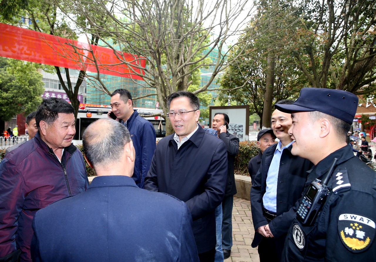 衡阳市副市长、市公安局局长胡志文登上快警平台督导扫黑除恶工作(图2)