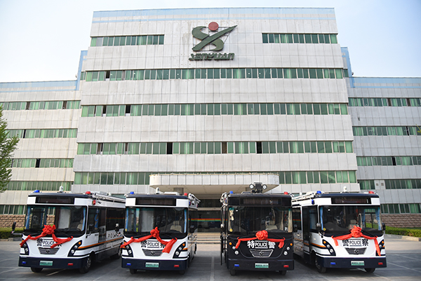 用科技提升警务  安徽阜阳采购移动警务室(图1)
