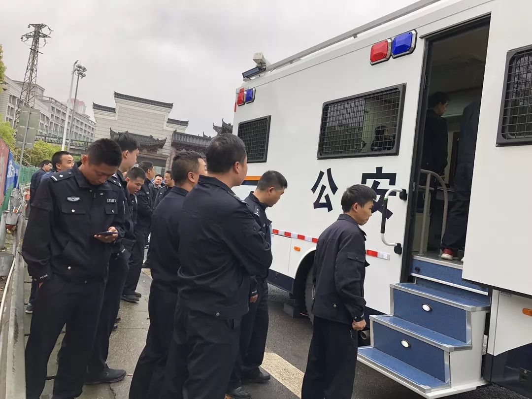 湖南公安厅交警总队举办高速交警移动执法服务站培训班(图7) 湖南公安厅交警总队举办高速交警移动执法服务站培训班(图7)