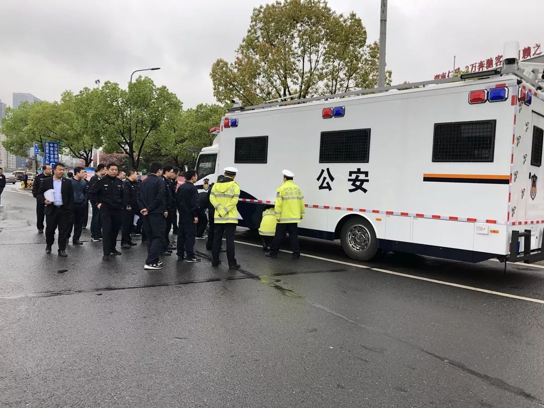 湖南公安厅交警总队举办高速交警移动执法服务站培训班(图12) 湖南公安厅交警总队举办高速交警移动执法服务站培训班(图12)