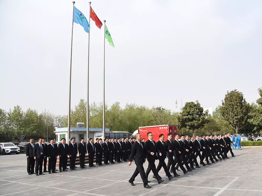公司是船 我是船员 齐心协力 同舟共济——争做鸿马追梦人,争当鸿马奋斗者(图6) 公司是船 我是船员 齐心协力 同舟共济——争做鸿马追梦人,争当鸿马奋斗者(图6)