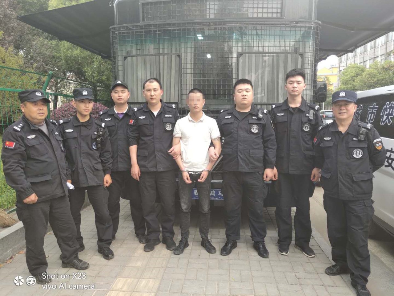 【警情快报】刚刚，澧县城市快警抓获一名网上逃犯(图1)