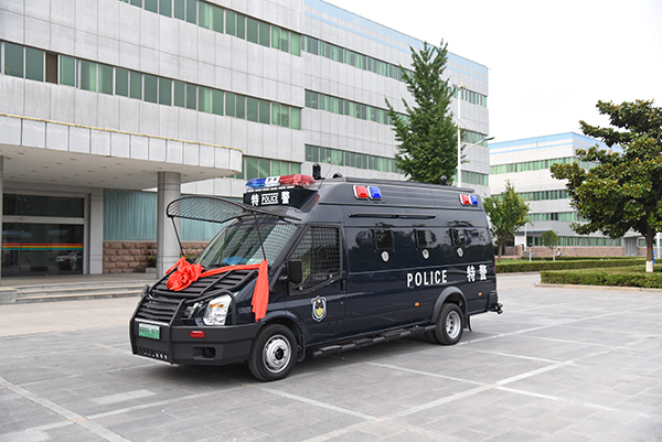 厉害了，我的钢铁侠！江苏盐城采购轻装甲实战运兵车(图7)