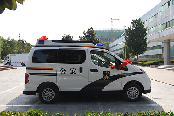 洛宁县采购18台警用多功能巡逻车(图5)