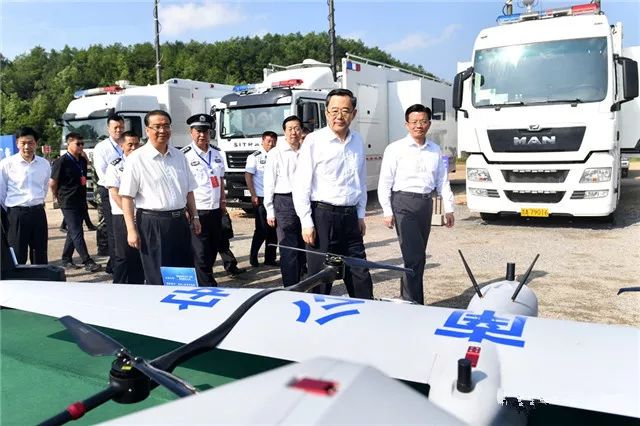 贵州省政法机关实战综合演练 森源鸿马全程护航保障(图1) 贵州省政法机关实战综合演练 森源鸿马全程护航保障(图1)
