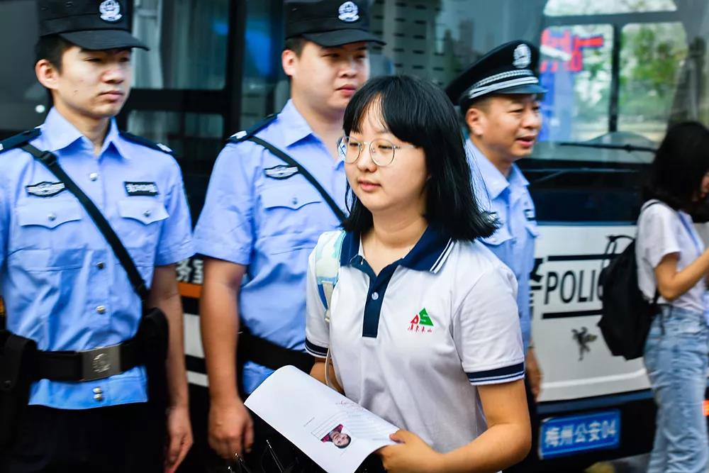 速看！梅州市公安机关上半年成绩单，硕果累累，亮点纷呈！(图7)