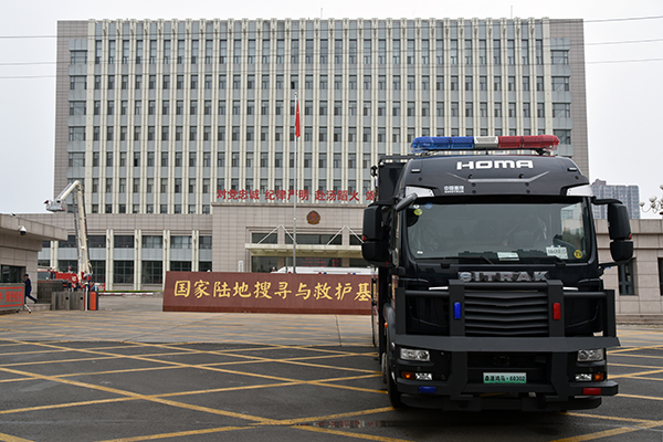 河北省消防总队举办消防装备展示活动 大批高精尖装备集中亮相(图17) 河北省消防总队举办消防装备展示活动 大批高精尖装备集中亮相(图17)
