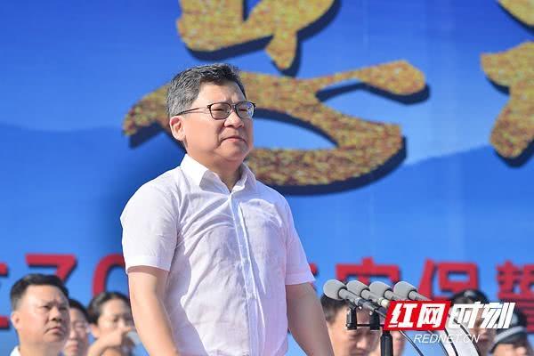 湘潭市举行“践行新使命 忠诚保大庆”实兵演练(图4) 湘潭市举行“践行新使命 忠诚保大庆”实兵演练(图4)