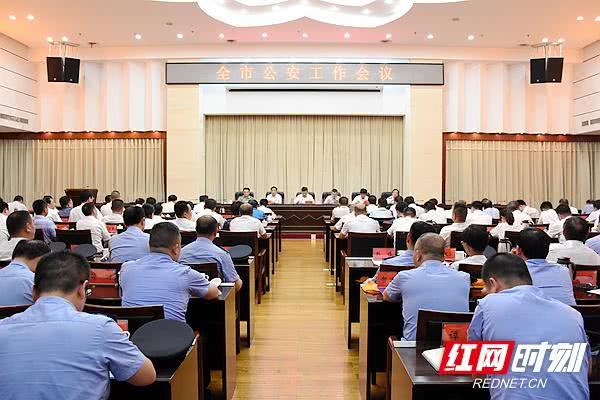 湘潭市举行“践行新使命 忠诚保大庆”实兵演练(图14) 湘潭市举行“践行新使命 忠诚保大庆”实兵演练(图14)
