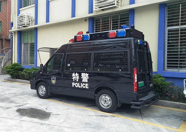 一车多能 快速突击—福建泉州多功能突击车列装上岗(图1)