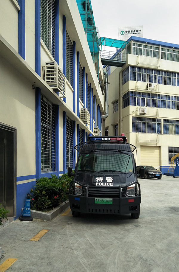 一车多能 快速突击—福建泉州多功能突击车列装上岗(图2)