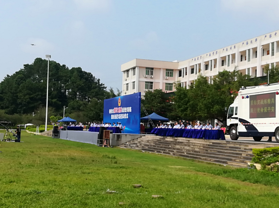 梅州公安亮剑沙场 全警实战“夏季大练兵”(图5) 梅州公安亮剑沙场 全警实战“夏季大练兵”(图5)