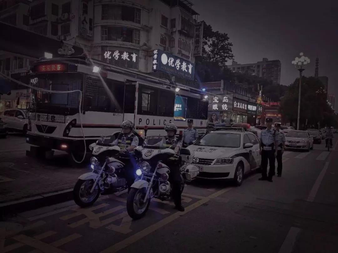 守护娄底平安：烈日下的快警战士(图5)