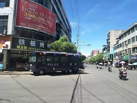 三塘快警平台辅警日记:警察叔叔,能帮帮我妈妈吗?(图1) 三塘快警平台辅警日记:警察叔叔,能帮帮我妈妈吗?(图1)