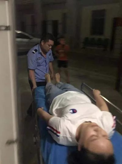 三塘快警平台辅警日记:警察叔叔,能帮帮我妈妈吗?(图2) 三塘快警平台辅警日记:警察叔叔,能帮帮我妈妈吗?(图2)
