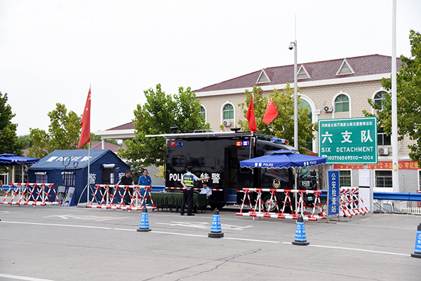 迎民族体育盛会 筑牢环郑安保圈——10台环郑卡口反恐武装车集结“上岗”(图13) 迎民族体育盛会 筑牢环郑安保圈——10台环郑卡口反恐武装车集结“上岗”(图13)