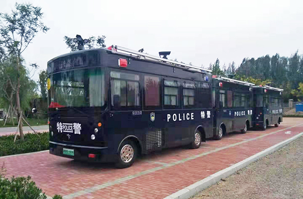 河北张家口移动警务室列装上岗(图1) 河北张家口移动警务室列装上岗(图1)