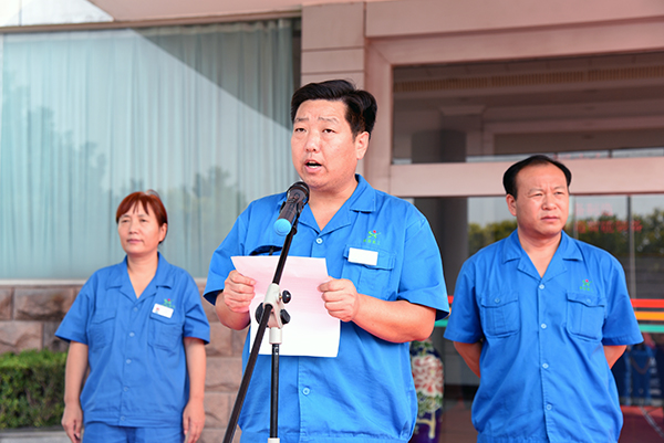用服务添彩70华诞——森源鸿马迎国庆志愿服务月顺利启动(图6) 用服务添彩70华诞——森源鸿马迎国庆志愿服务月顺利启动(图6)