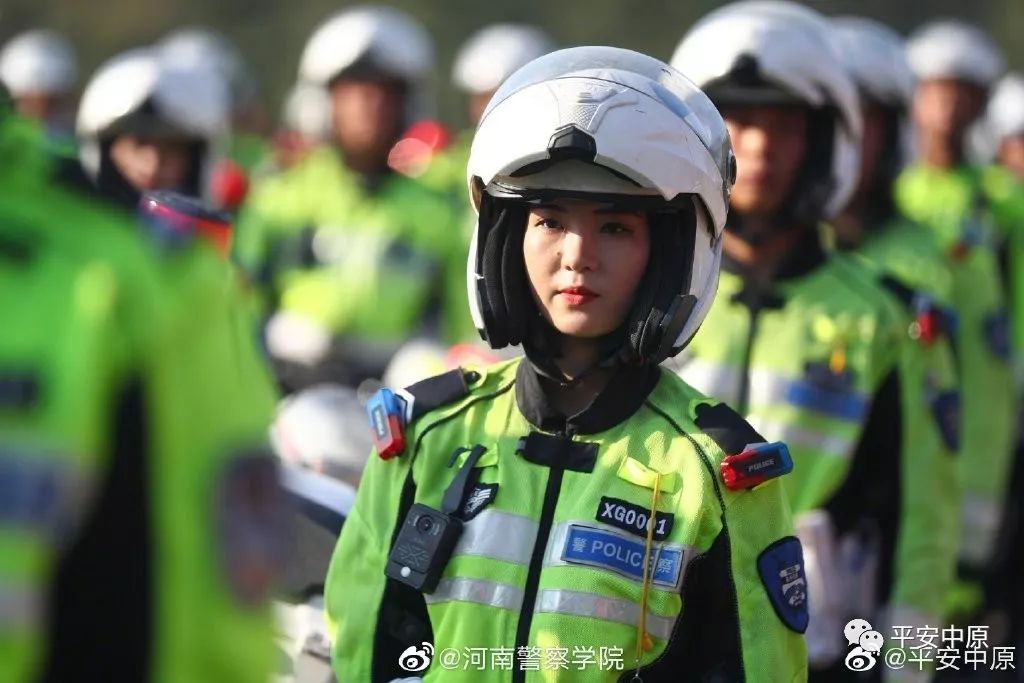 燃爆!河南公安 “砺剑·2019”新中国成立 70周年大庆安保誓师暨警务实战演练(图9) 燃爆!河南公安 “砺剑·2019”新中国成立 70周年大庆安保誓师暨警务实战演练(图9)