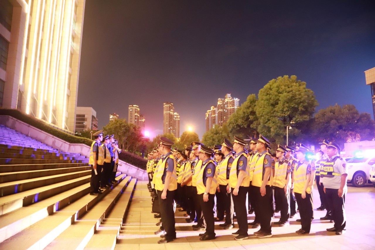 浙江温州瓯海区综合行政执法局全员集结上路，开展护航平安“零点行动”(图2)