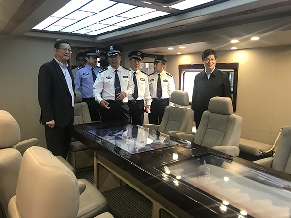 誓师大会!西咸公安这场实战演练精彩又让人动容……(图21) 誓师大会!西咸公安这场实战演练精彩又让人动容……(图21)