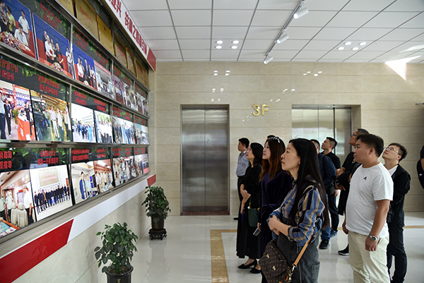 郑州市工信委组织企业家莅临森源鸿马参观交流(图8)