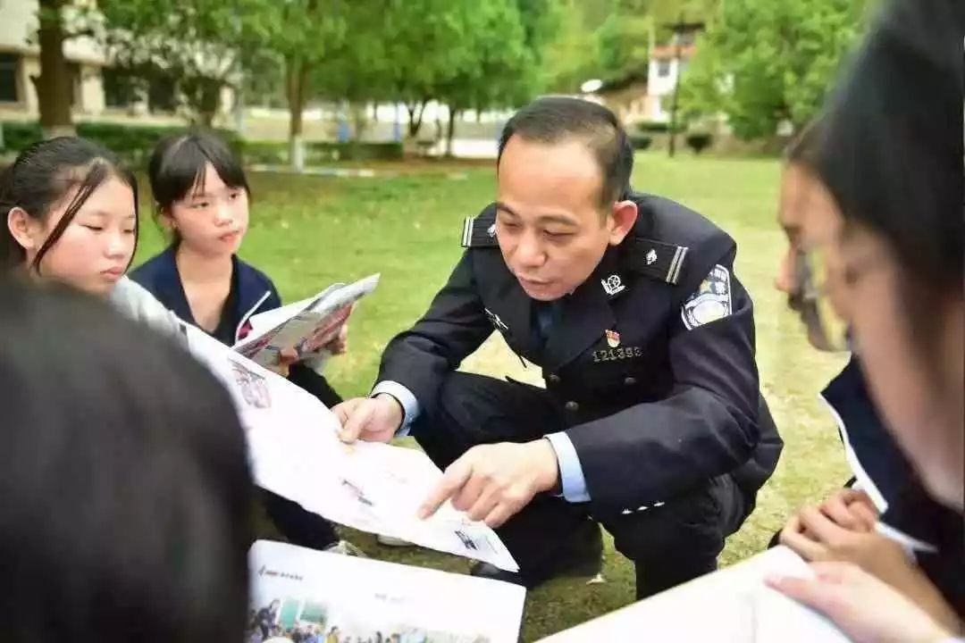 梅州公安的每一分钟(图12) 梅州公安的每一分钟(图12)