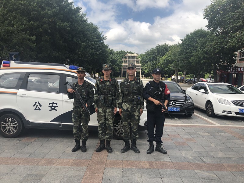 泉州||鲤城巡特警反恐大队加强国庆70周年安保期间社会治安巡逻防控工作(图10) 泉州||鲤城巡特警反恐大队加强国庆70周年安保期间社会治安巡逻防控工作(图10)