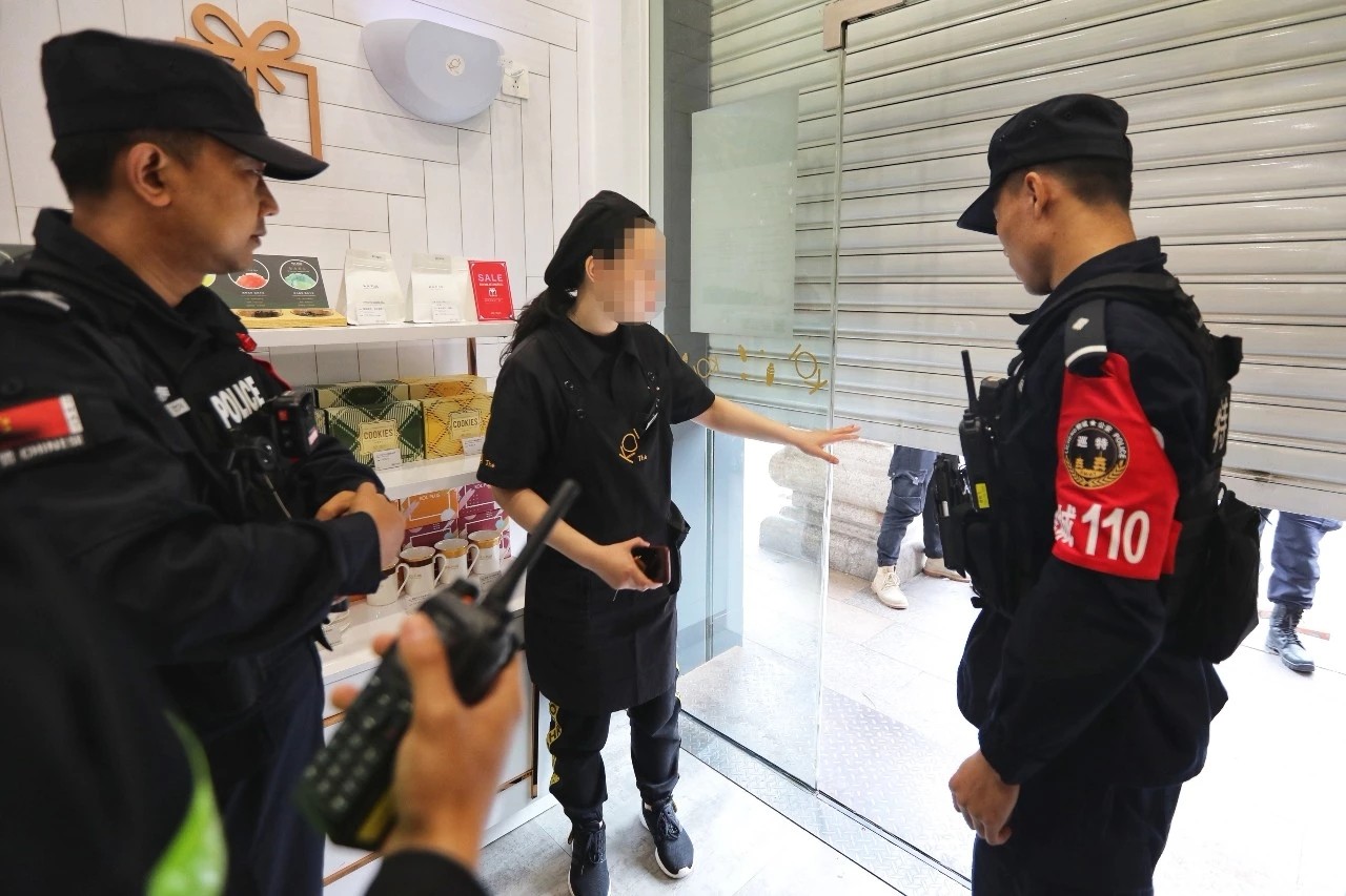 泉州||鲤城巡特警反恐大队加强国庆70周年安保期间社会治安巡逻防控工作(图16) 泉州||鲤城巡特警反恐大队加强国庆70周年安保期间社会治安巡逻防控工作(图16)