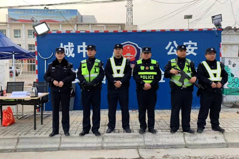 西宁||国庆168小时,城中公安用坚守向祖国献礼!(图5) 西宁||国庆168小时,城中公安用坚守向祖国献礼!(图5)