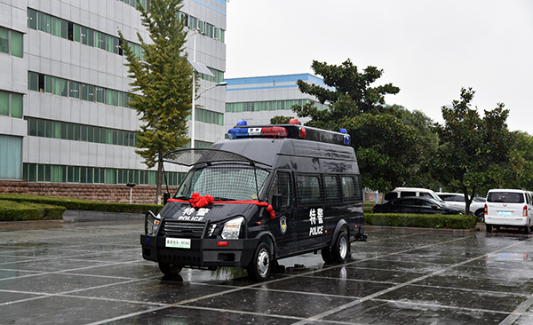 吉林镇赉县通过公安部警采中心采购运兵车(图2)