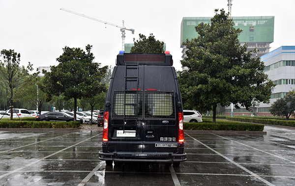 吉林镇赉县通过公安部警采中心采购运兵车(图7)