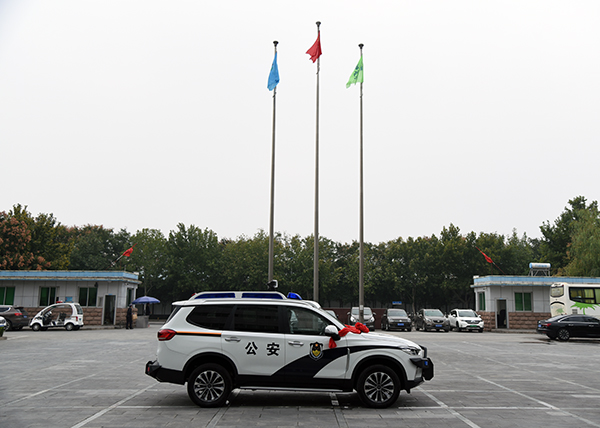 张家口通过公安部警采中心采购警用多功能巡逻车(图4)