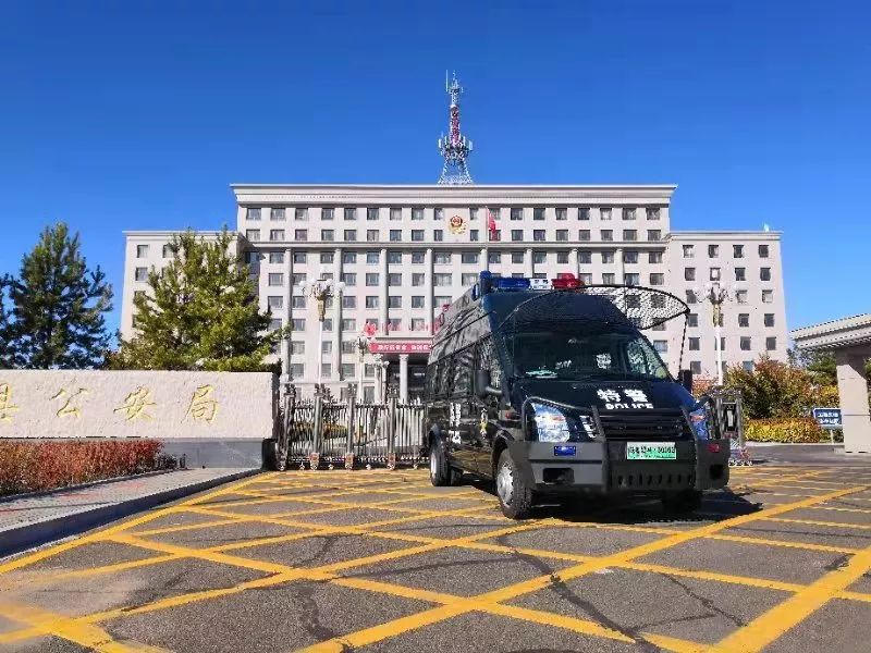 吉林镇赉县实战运兵车列装上岗(图1)
