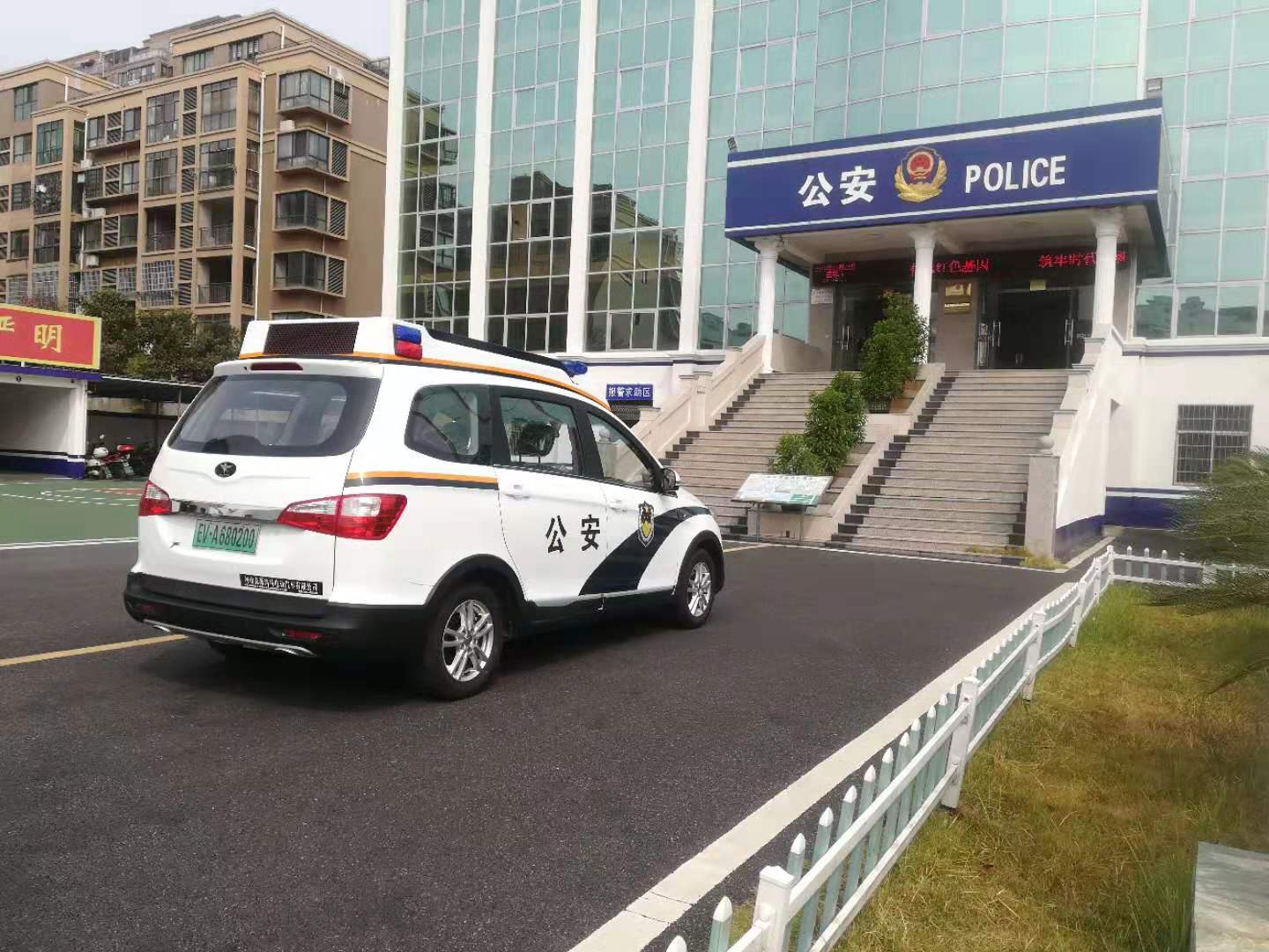 江西泰和县电动巡逻车上岗执勤(图2)