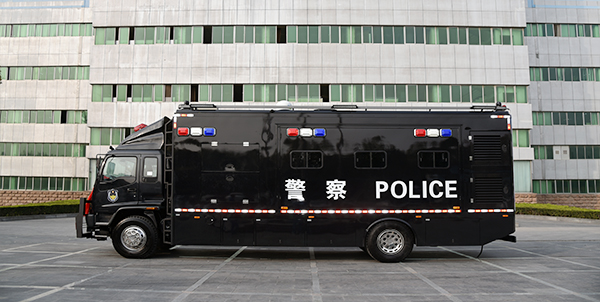 江苏连云港通过公安部警采中心采购移动通信指挥车(图4)