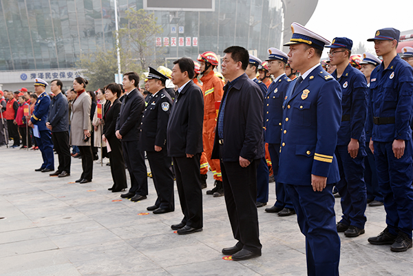 VR消防演练开启智慧消防 ——森源鸿马助力菏泽市119宣传月启动仪式  (图8)