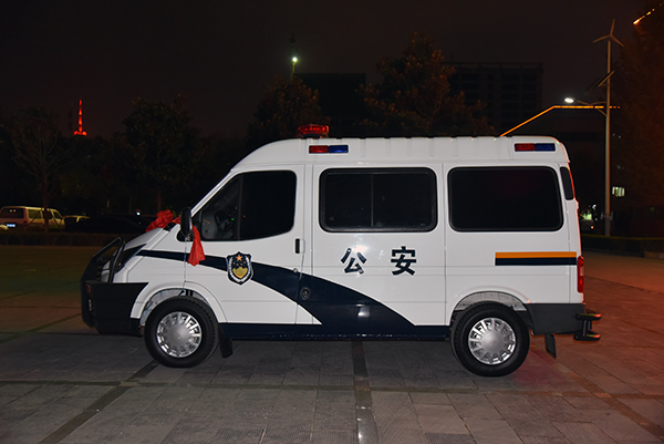 河北石家庄通过公安部警采中心采购多功能运兵车(图3)