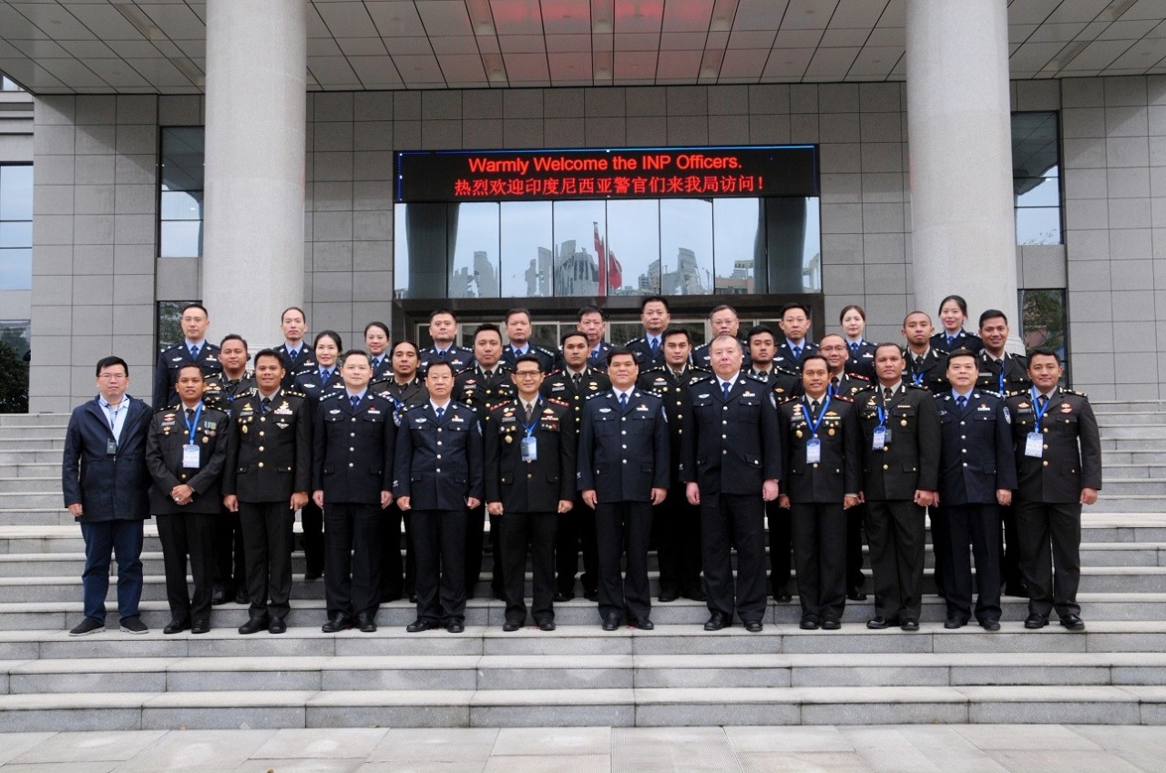 【湖南娄底】印度尼西亚警官团来娄底开展警务交流(图1)