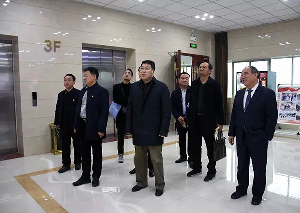 郑州市工信系统平安建设暨创建平安企业工作现场会在森源鸿马召开(图6) 郑州市工信系统平安建设暨创建平安企业工作现场会在森源鸿马召开(图6)