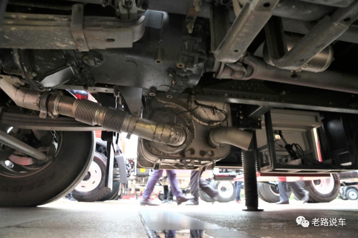 比肩进口底盘 森源鸿马消防救援通信车“肩负”指挥重任(图19)