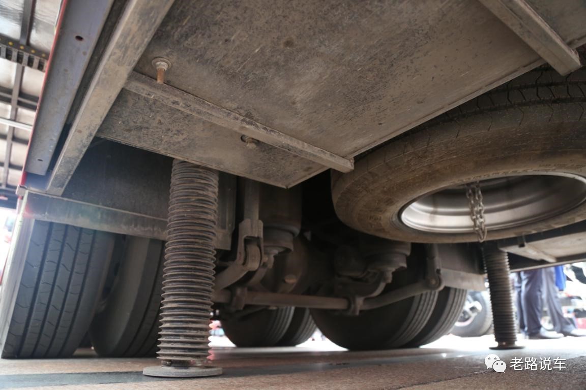 比肩进口底盘 森源鸿马消防救援通信车“肩负”指挥重任(图21)